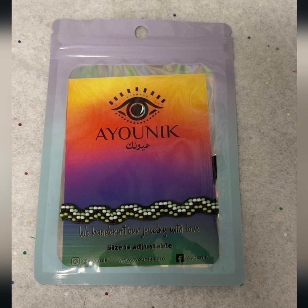 NWT Ayounik Air Beaded Bracelet